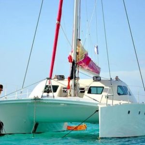 Partez pour une balade en catamaran